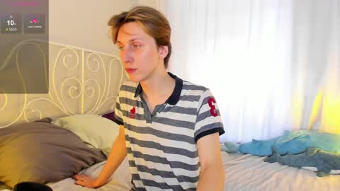 Snapshot of adrian_di chatting on January 6, 10:13 am Adrian online show from January 6, 10:13 am