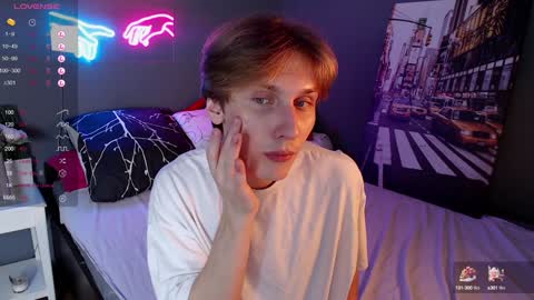 Snapshot of adrian_di chatting on January 9, 1:35 pm Adrian online show from January 9, 1:35 pm