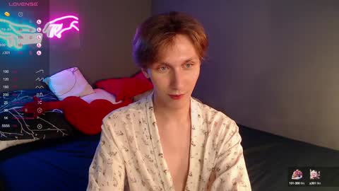 Snapshot of adrian_di chatting on January 14, 6:38 pm Adrian online show from January 14, 6:38 pm