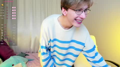 Snapshot of adrian_di chatting on February 8, 7:27 pm Adrian online show from February 8, 7:27 pm