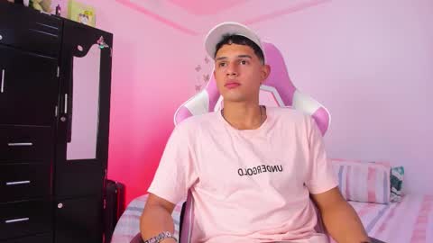 Snapshot of adrian_prime_ chatting on February 4, 6:25 pm ADRIAN online show from February 4, 6:25 pm