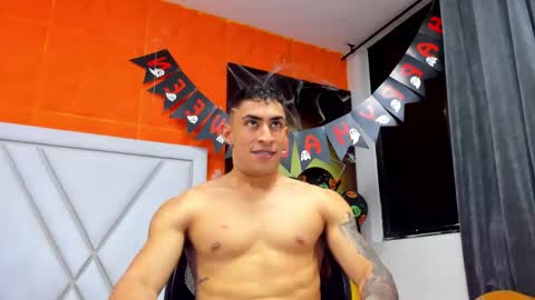   online show from November 3, 6:42 pm