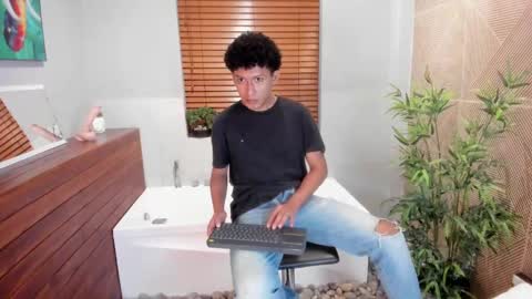 Adrian Ricci online show from October 5, 3:38 am