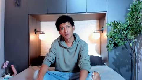 Adrian Ricci online show from October 6, 3:26 am
