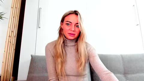 Adriana online show from January 25, 2:58 pm