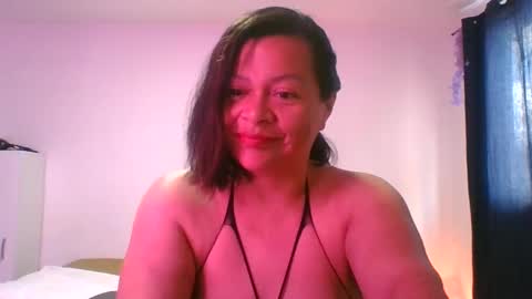 adrianagogo18 online show from October 5, 1:53 pm