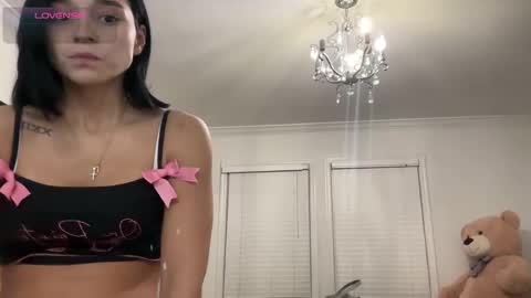 Adrianna  online show from November 10, 12:42 am