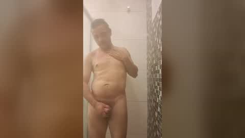 Snapshot of adriano477636 chatting on August 5, 3:31 am adriano477636 online show from August 5, 3:31 am