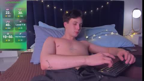 adrianoaubert online show from October 12, 4:39 pm