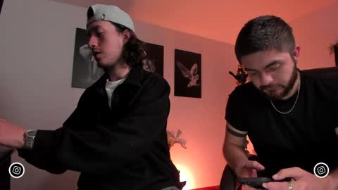 Snapshot of adrianwilliams_ chatting on December 29, 4:48 am Adrian Williams online show from December 29, 4:48 am