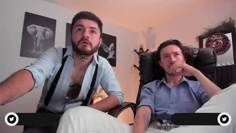 Snapshot of adrianwilliams_ chatting on December 30, 1:48 am Adrian Williams online show from December 30, 1:48 am