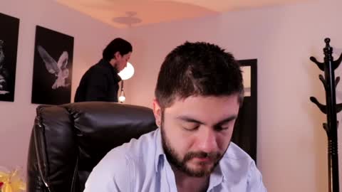 Snapshot of adrianwilliams_ chatting on January 28, 11:28 pm Adrian Williams online show from January 28, 11:28 pm