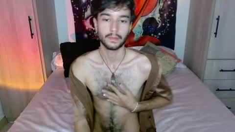 Snapshot of adrien_polo chatting on June 7, 4:16 am adrien_polo online show from June 7, 4:16 am