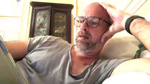 adrienfromparis online show from March 27, 9:42 am