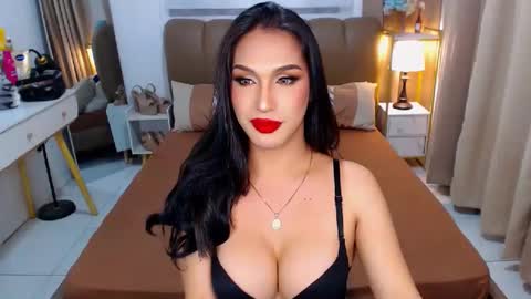 Ur Dream girl online show from February 13, 11:06 am