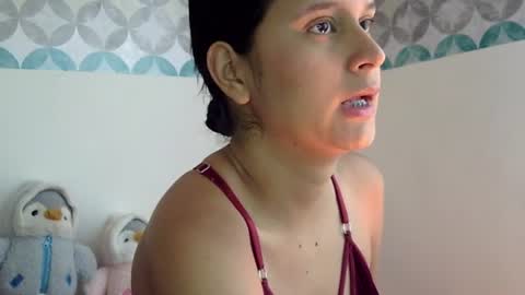 Snapshot of adysson_le chatting on June 17, 6:42 pm s a b r i n a online show from June 17, 6:42 pm