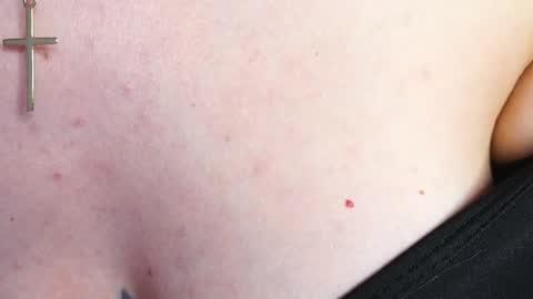 Aelia online show from April 10, 5:28 pm