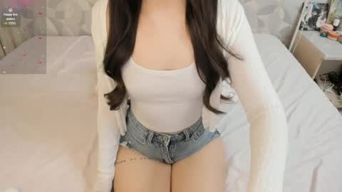 Emi online show from April 24, 9:12 am