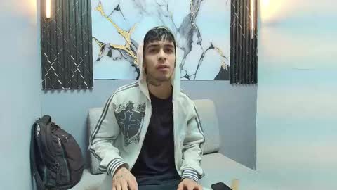 Snapshot of aethon_noir chatting on November 11, 1:33 pm AETHON online show from November 11, 1:33 pm