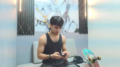 Snapshot of aethon_noir chatting on November 15, 3:26 am AETHON online show from November 15, 3:26 am