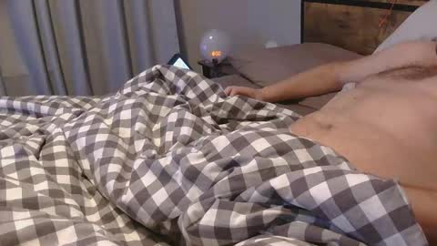 Snapshot of afc52 chatting on March 19, 12:03 am Henry Alexander online show from March 19, 12:03 am