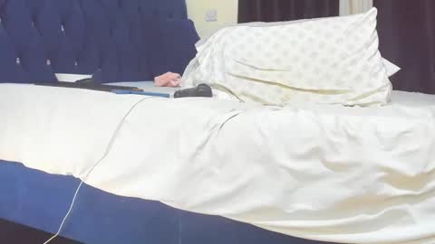 african_barbie25 online show from April 21, 7:50 pm