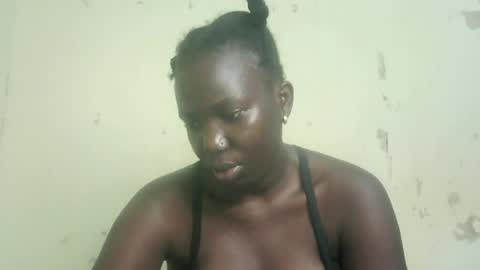 Snapshot of african_goddess22 chatting on July 1, 11:23 am african_goddess22 online show from July 1, 11:23 am