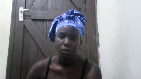 Snapshot of african_goddess22 chatting on August 4, 10:07 am african_goddess22 online show from August 4, 10:07 am