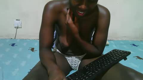 african_pussy2 online show from March 7, 8:11 pm