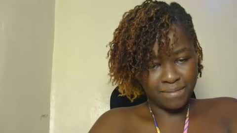 african_sluttygal online show from November 11, 7:47 pm