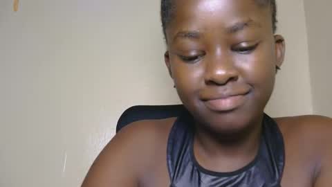 african_sluttygal online show from November 16, 1:44 am