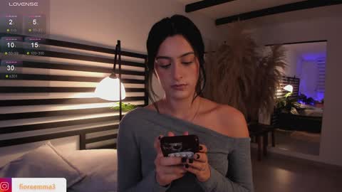 Emma online show from December 21, 8:32 pm