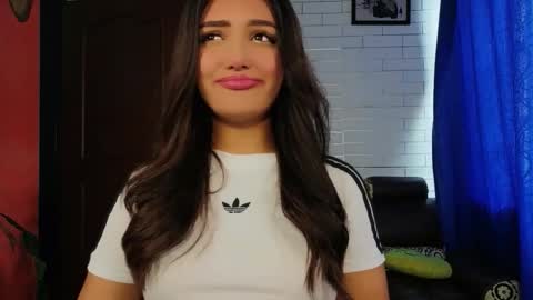 Snapshot of afrodita_shalom chatting on December 17, 8:04 pm AFRODITA online show from December 17, 8:04 pm