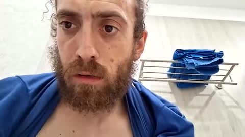 afromanblake online show from April 18, 3:32 am