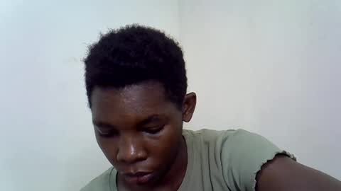 Snapshot of afronubians_ chatting on January 25, 8:31 am pink and josphen online show from January 25, 8:31 am