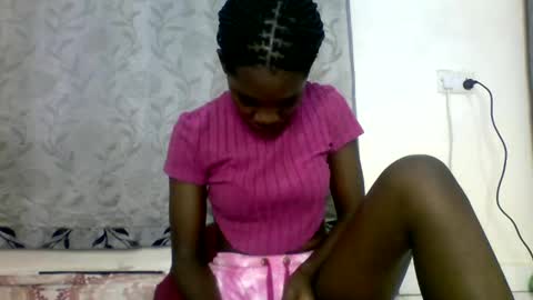 Snapshot of afronubians_ chatting on January 31, 4:58 am pink and josphen online show from January 31, 4:58 am