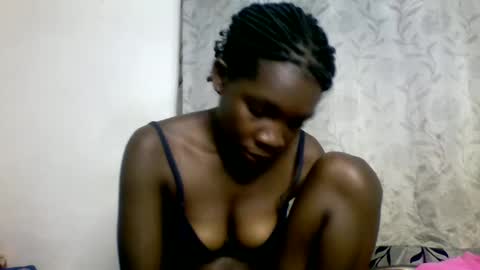 Snapshot of afronubians_ chatting on February 2, 3:28 pm pink and josphen online show from February 2, 3:28 pm