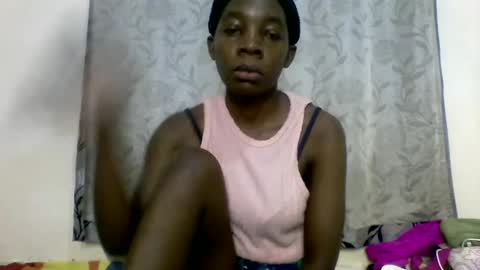 Snapshot of afronubians_ chatting on February 5, 6:24 am pink and josphen online show from February 5, 6:24 am