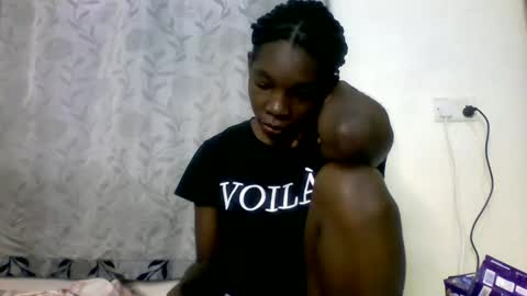 Snapshot of afronubians_ chatting on February 9, 5:40 am pink and josphen online show from February 9, 5:40 am