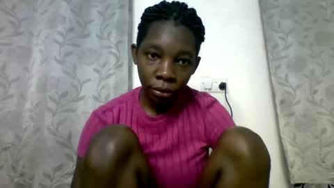 Snapshot of afronubians_ chatting on February 15, 5:19 am pink and josphen online show from February 15, 5:19 am