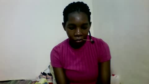 Snapshot of afronubians_ chatting on February 15, 11:39 am pink and josphen online show from February 15, 11:39 am