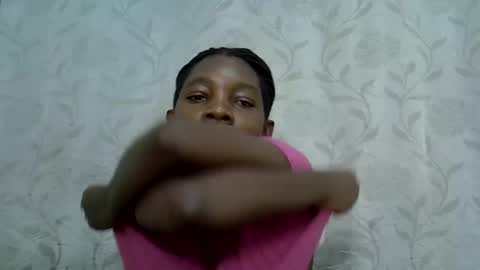 Snapshot of afronubians_ chatting on February 17, 4:26 pm pink and josphen online show from February 17, 4:26 pm