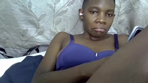 Snapshot of afronubians_ chatting on March 4, 7:54 pm pink and josphen online show from March 4, 7:54 pm