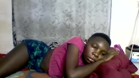 Snapshot of afronubians_ chatting on March 5, 11:49 am pink and josphen online show from March 5, 11:49 am