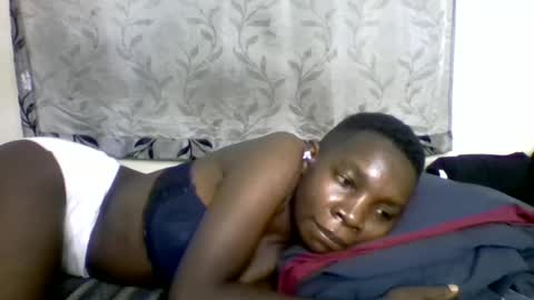 Snapshot of afronubians_ chatting on March 7, 11:07 am pink and josphen online show from March 7, 11:07 am