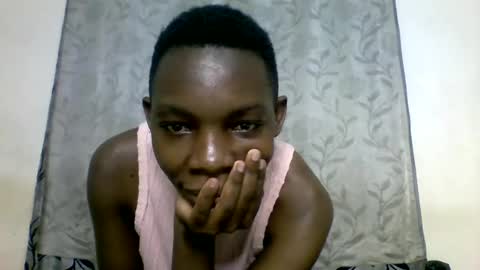 Snapshot of afronubians_ chatting on March 10, 4:35 pm pink and josphen online show from March 10, 4:35 pm