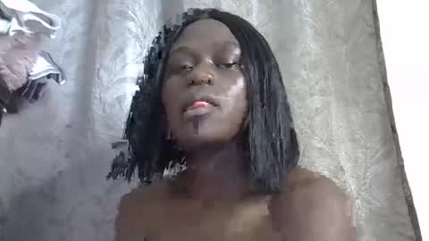 Snapshot of afronubians_ chatting on March 22, 4:38 am pink and josphen online show from March 22, 4:38 am