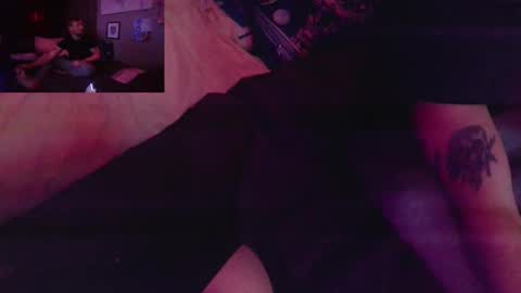 afterhourg online show from December 1, 9:36 am