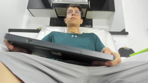 AGAR online show from December 11, 8:15 am