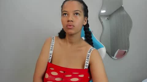 Snapshot of agata18_ chatting on October 25, 1:40 pm A G A T A  online show from October 25, 1:40 pm